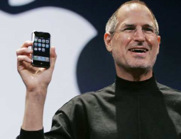 Apple Debuts the iPhone