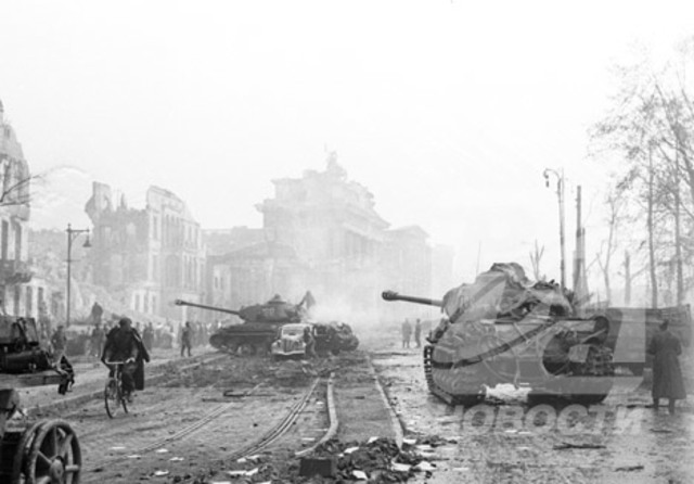 The Soviets destroy the German