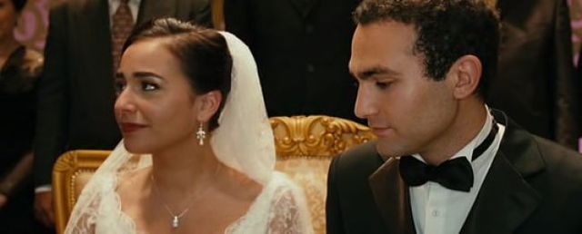 Baba is diagnosed with cancer, Soraya and Amir get married.