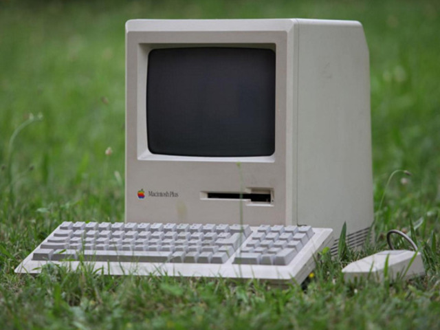Macintosh Plus