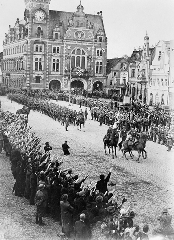 Italian forces attacked southern France