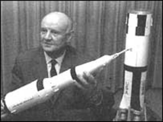 U.S. President Truman Orders Construction of Hydrogen Bomb