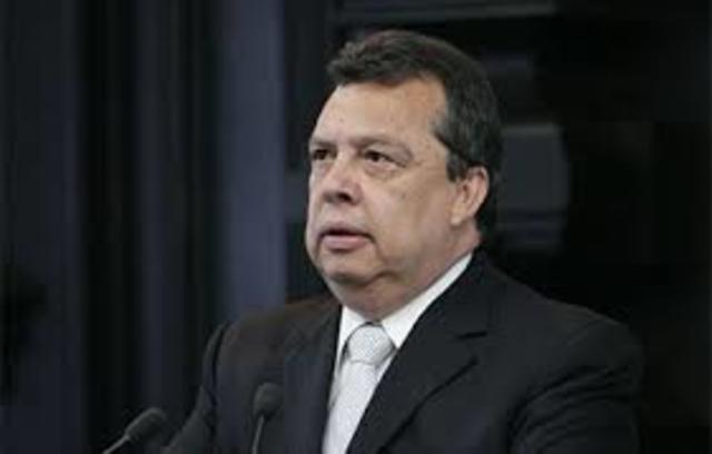 Ángel Aguirre, anuncia que se separa del cargo