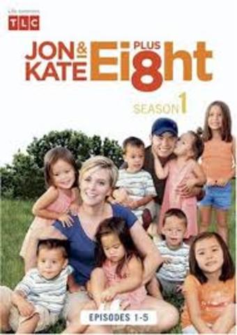 Season 1 of Jon and Kate plus eight airs