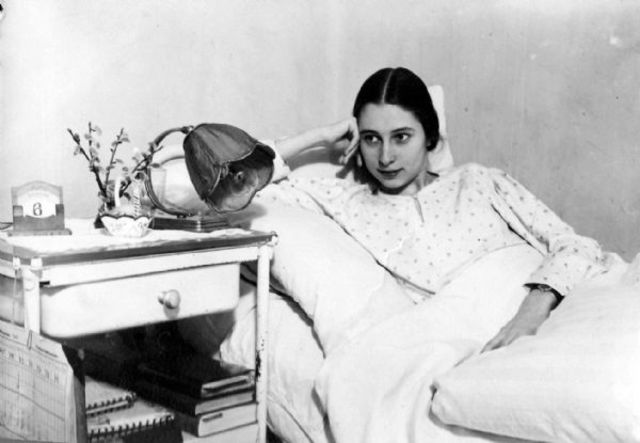 Anna and Nonna moved to Kassel