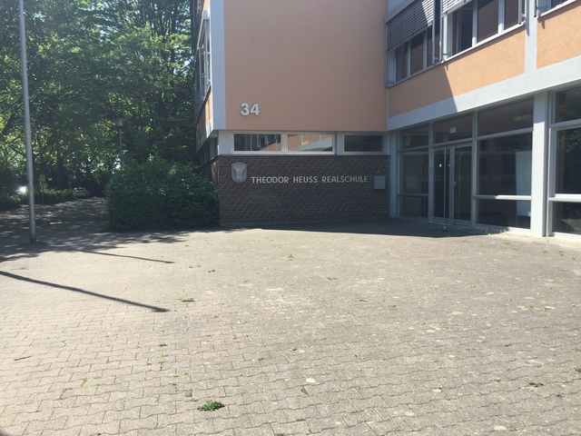 Visiting a German School- Theodor Heuss Realschule