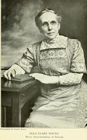 Chicago 1st Major City to Implement Sex Education in Schools