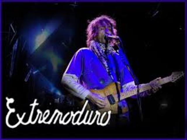 Extremoduro, Basic poetry