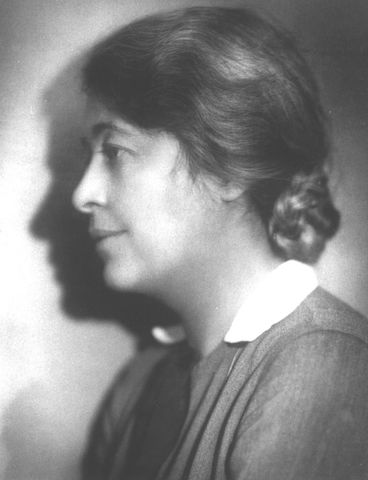 Hollingworth, the pioneer of gifted child education