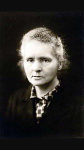Maria Salomea Skłodowska-Curie, conocida habitualmente como Marie Curie (Varsovia,Zarato de Polonia, 7 de noviembre de 1867-Passy, Francia, 4 de julio de 1934)