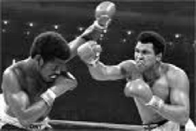 rewins title Leon Spinks