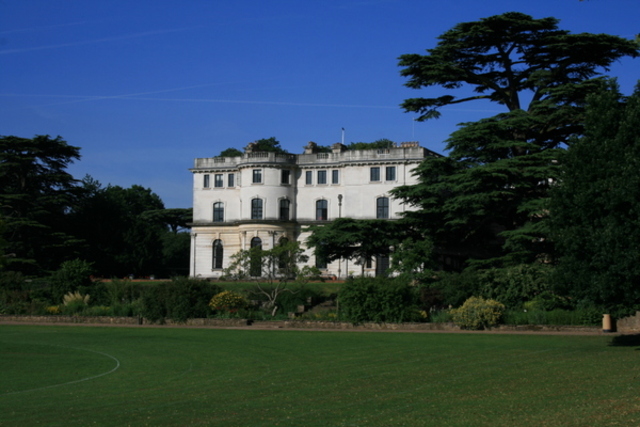 Anna enrolls in North London Collegiate