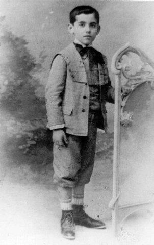 Nacimiento de Federico García Lorca.