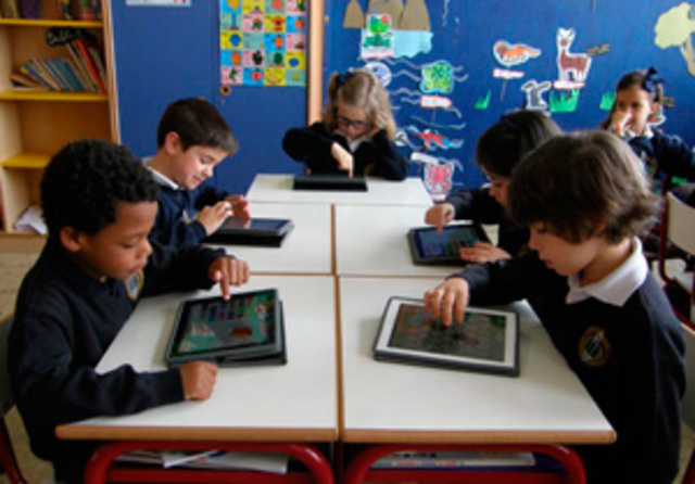 tecnologia de 2000 las tables