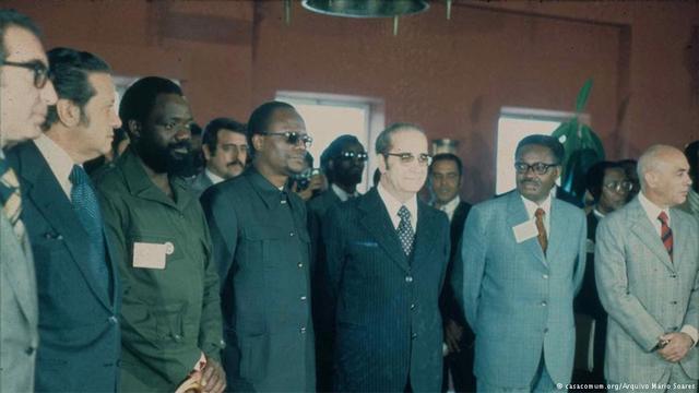 Assinatura dos Acordos de Alvor