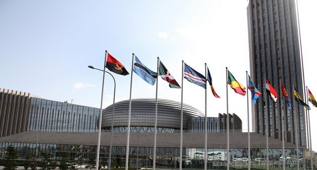 Angola é admitida como membro da OUA