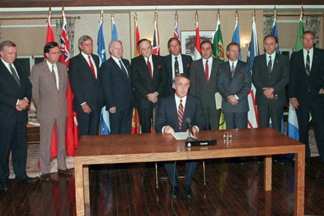 Meech Lake Accord is put forward — and collapses