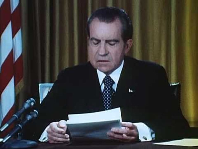 nixon resignes as president