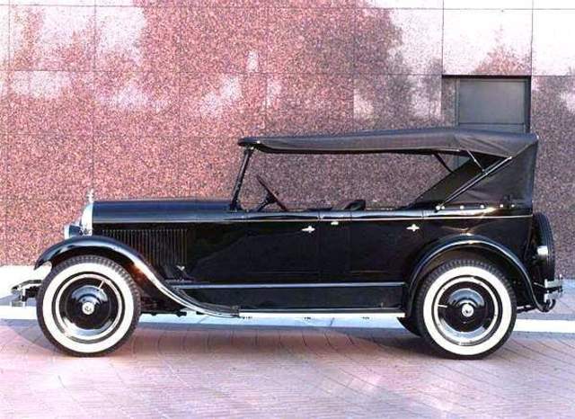 First vehicle with hydraulic brakes and high-compression engine