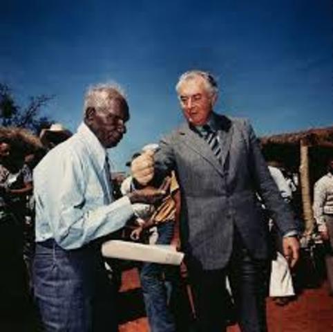 The handing back of the Gurindji Land
