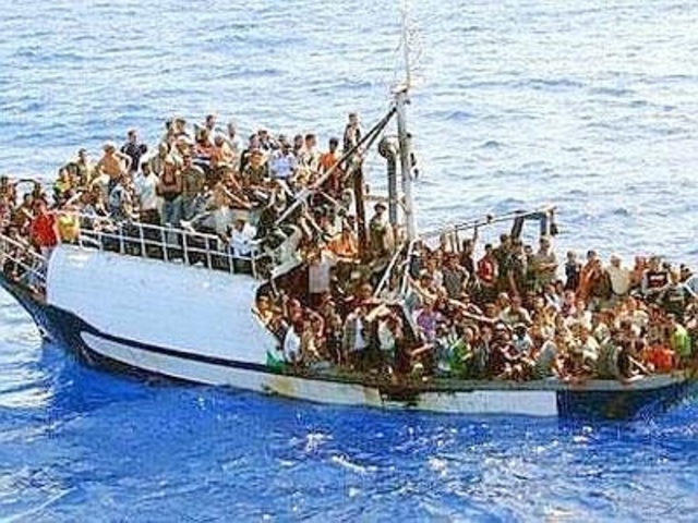 400 migranti in arrivo a Corigliano Calabro. Il sindaco: " una iattura per la sibartide "