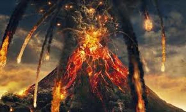 Vesuvius Explodes in Pompeii (79 CE)