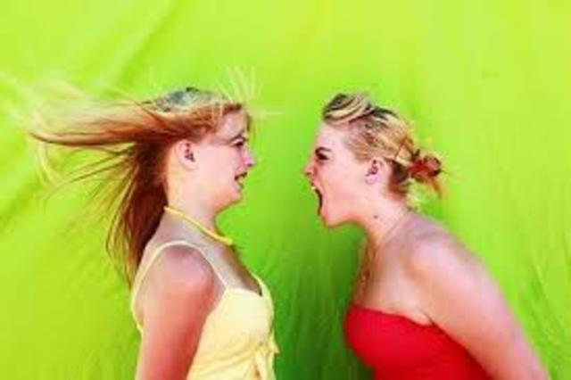 Ana se mete en una pelea con Carmen