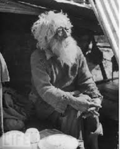 Elie and Moshe the Beadle