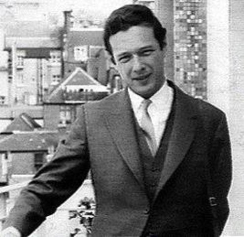 Brian Epstein becomes the Beatles' Manager.