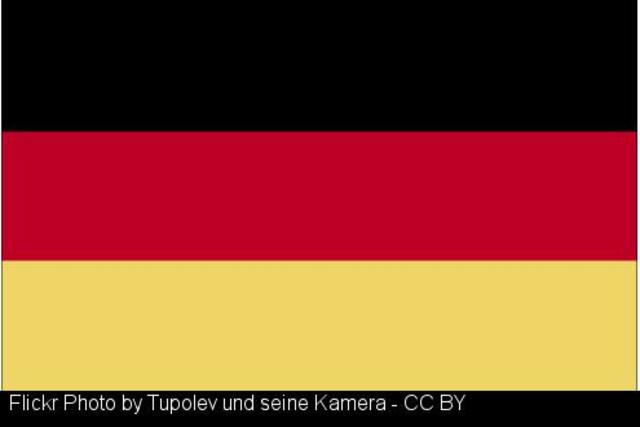 Comezou a sua carreira como boxeador e a finais do século foi coñecido en todo o país.