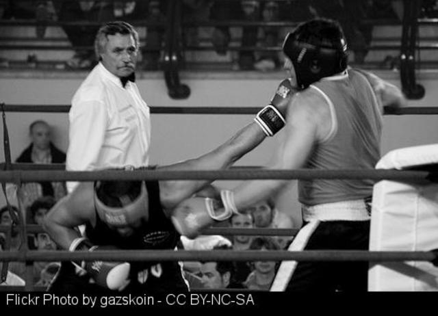 Lucha contra Gustav Eder.