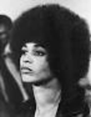 ANGELA DAVIS