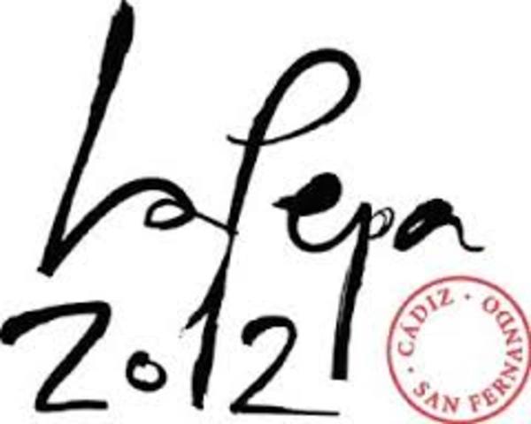 Se aprobó la primera constitución ,