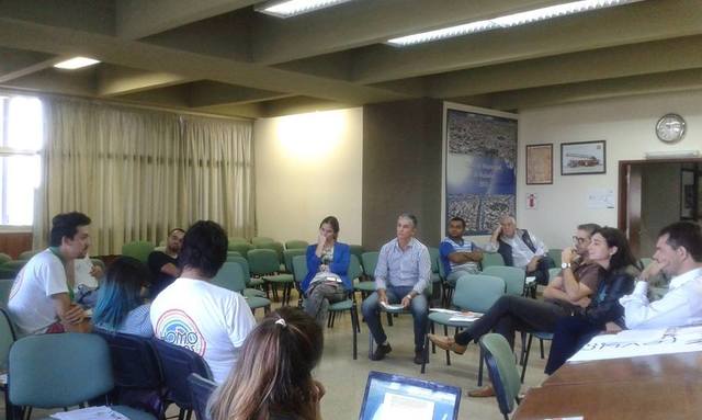 REUNIÓN EN EL CONCEJO