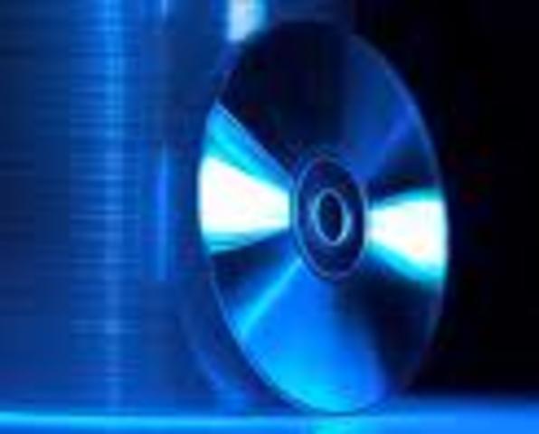 (2) The DVD is introduced to Japan first