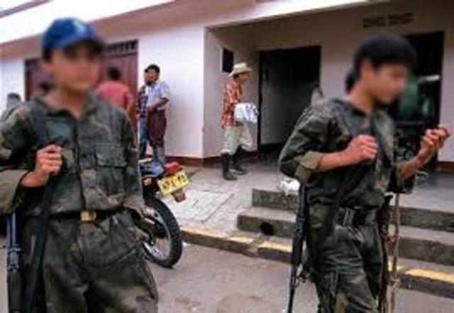 Esteban te forman, como si formaran un ganado de vacas que van al matadero