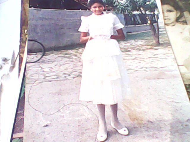 Primera comunión y me comienzo a interesar por lo religioso.