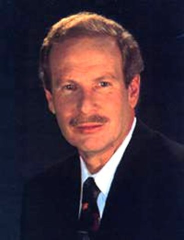 Alvaro Enrique Arzú elegido como presidente.