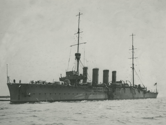 HMAS Sydney sinks SMS Emden