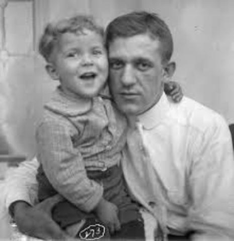 Ellie and his father