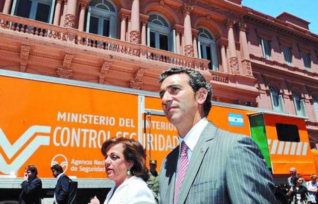 Randazzo remplaza color de la Agencia Nacional de Seguridad Vial (ANSV)