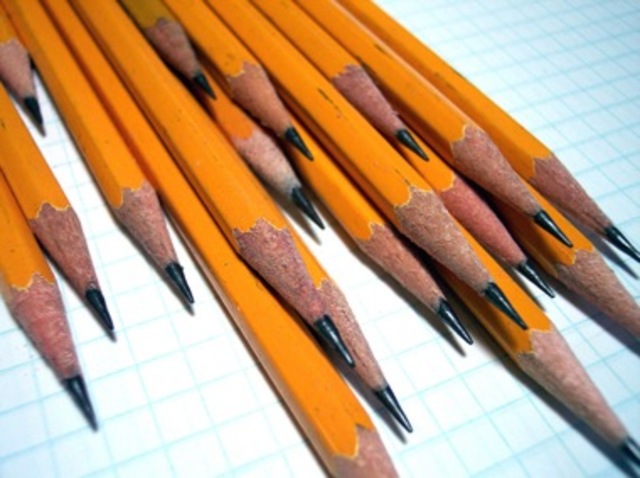 Kindergarton-Pencils ( the non-mechanical kind)