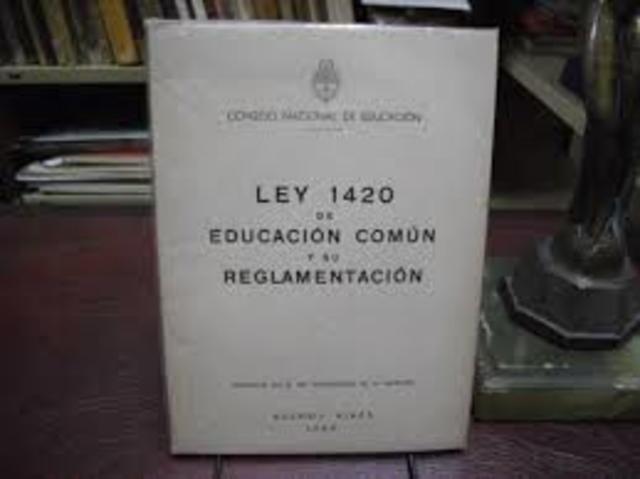 Se sanciona la Ley de Educación