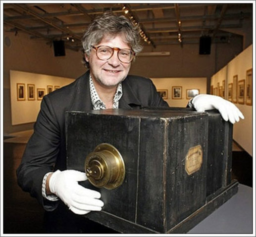 Wooden daguerreotype