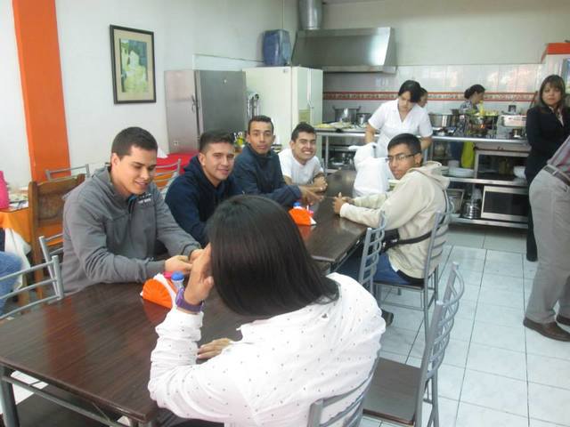 Al Desayuno -  7:00 a.m.