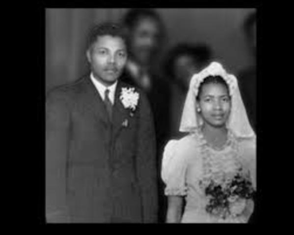 Mandela y Winnie en el día de su boda (1958)
