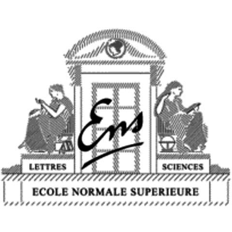 Se licencia en filosofía en laEscuela Normal Superior de París.