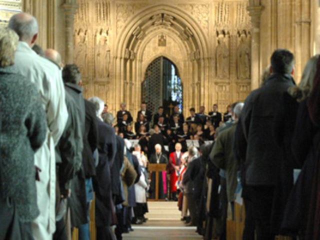 Se crea la Iglesia Inglesa