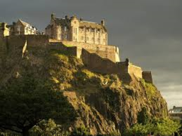 Visit Edinburgh Castle