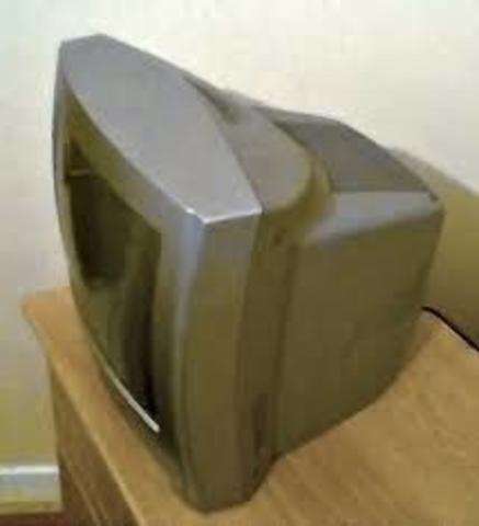 Watches color CRT tv